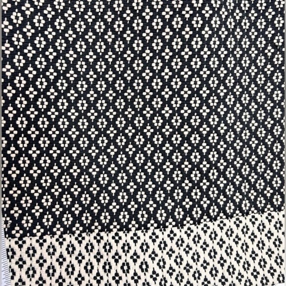 Women's LOFT | Black and White fresh fabric casualTweed Mini Skirt size 8. - Picture 4 of 8